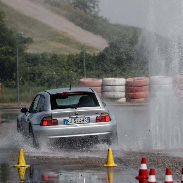 Ruoteclassiche Driving Academy: impariamo a guidare le storiche