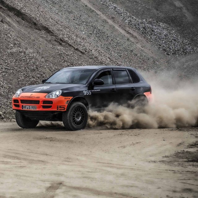 Cayenne Dirt Experience: in off-road con le Porsche