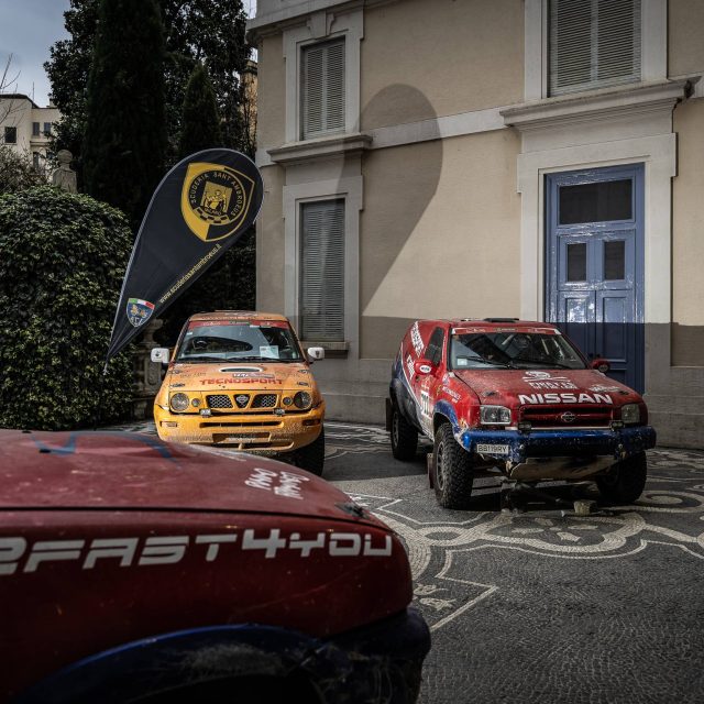 Dakar-Milano, vetture in mostra