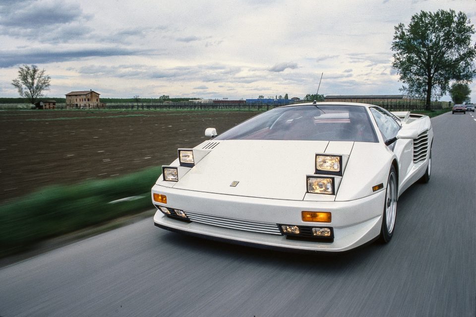 Cizeta Moroder, 16 cilindri made in Modena