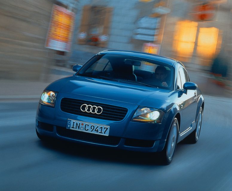 L’Audi TT compie 25 anni e festeggia con una serie speciale