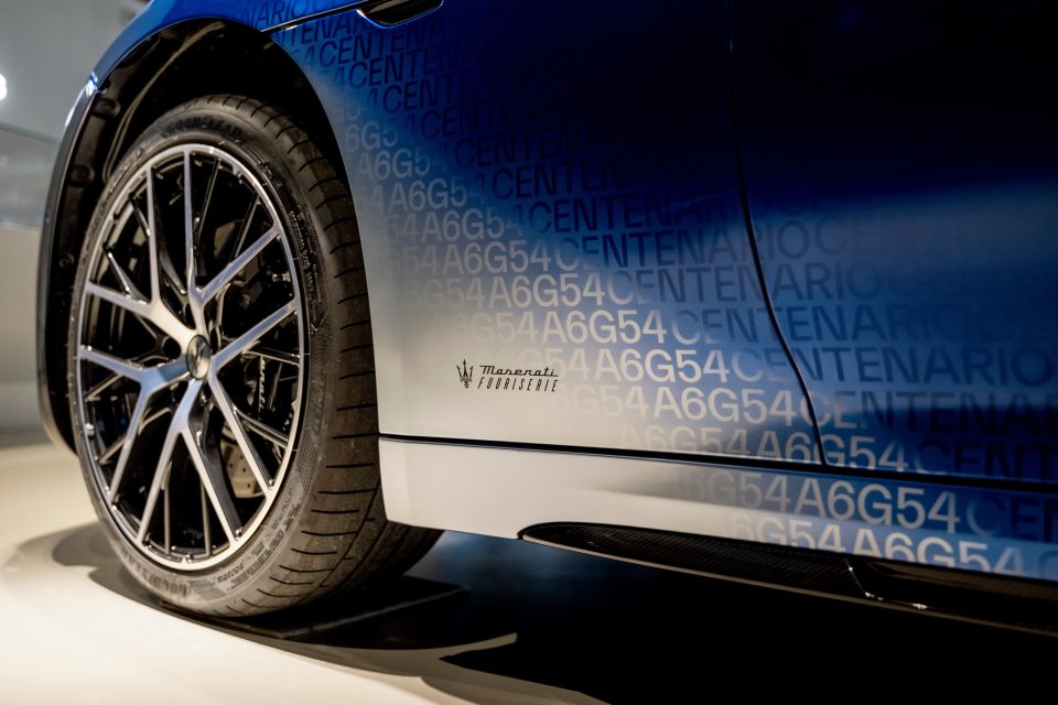 Maserati, la macchina del tempo