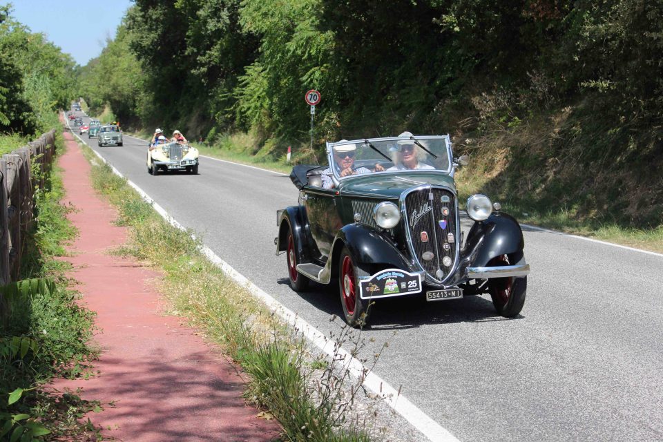 Sibillini e dintorni, 40 auto storiche all'edizione 2023