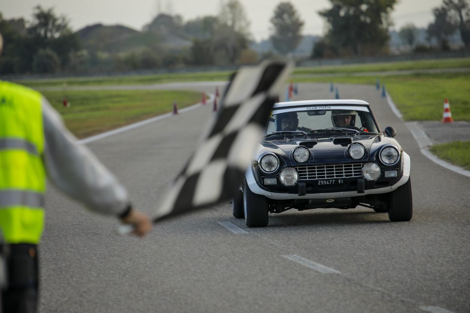 Club Italia Cup 2023, auto storiche e moderne in pista a Vairano