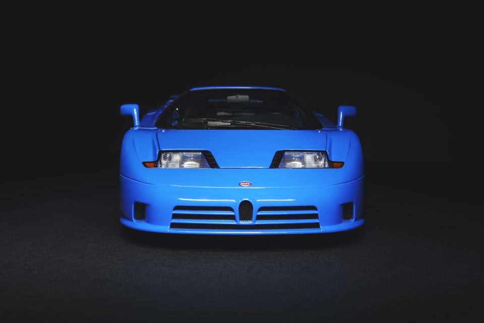 Modellismo: Bugatti EB110 SS, la rinascita del mito