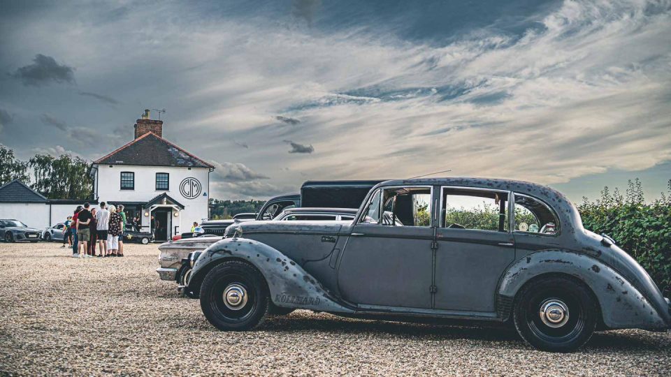 Inaugurato The Hut: Caffeine&Machine apre a un passo da Goodwood