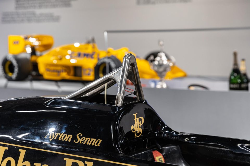 “Ayrton Senna Forever”: la mostra che arriva all’essenza del campione (e dell’uomo)