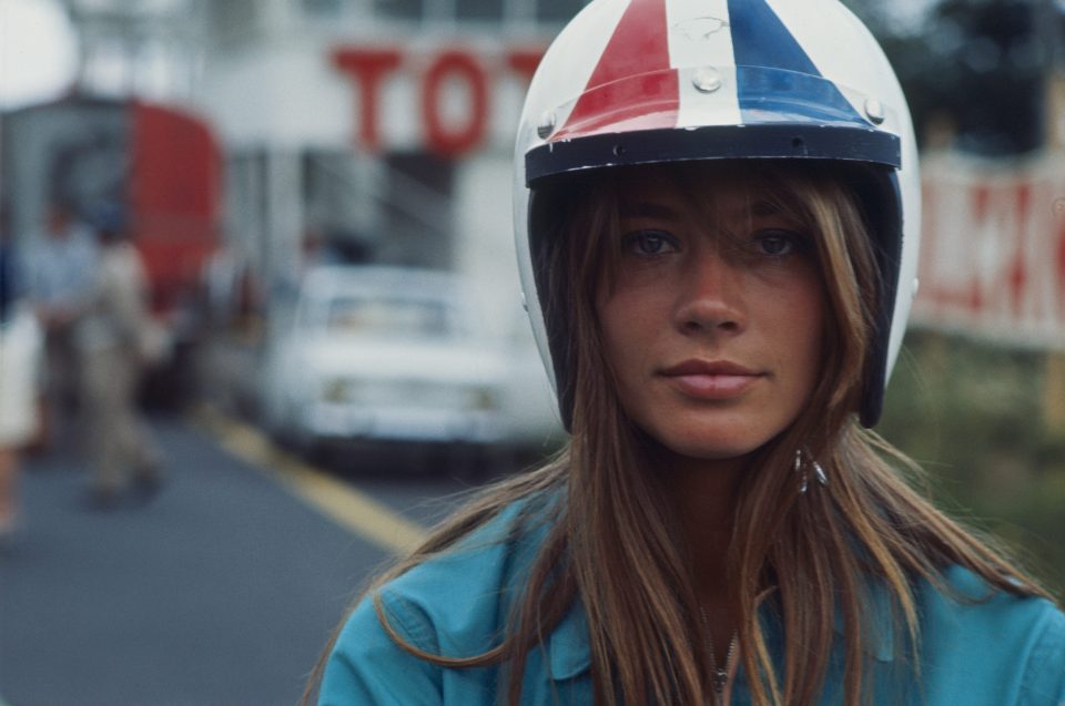 Addio a Françoise Hardy, icona di stile con un debole per i motori