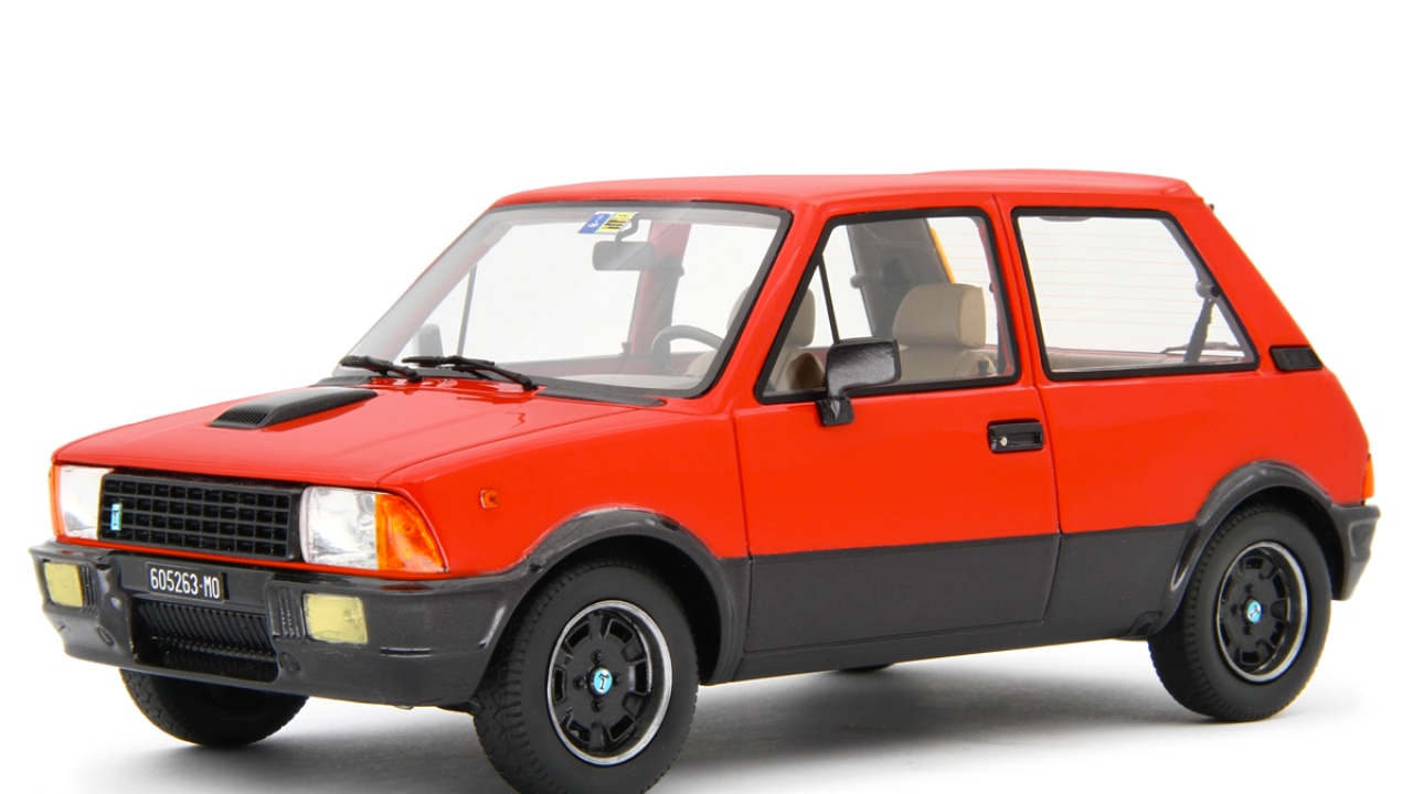 ミニカー DE TOMASO INNOCENTI MINI RACING SPECIAL Jerry Calà (Billo) & Innocenti De Tomaso Turbo 1983 (Vacanze