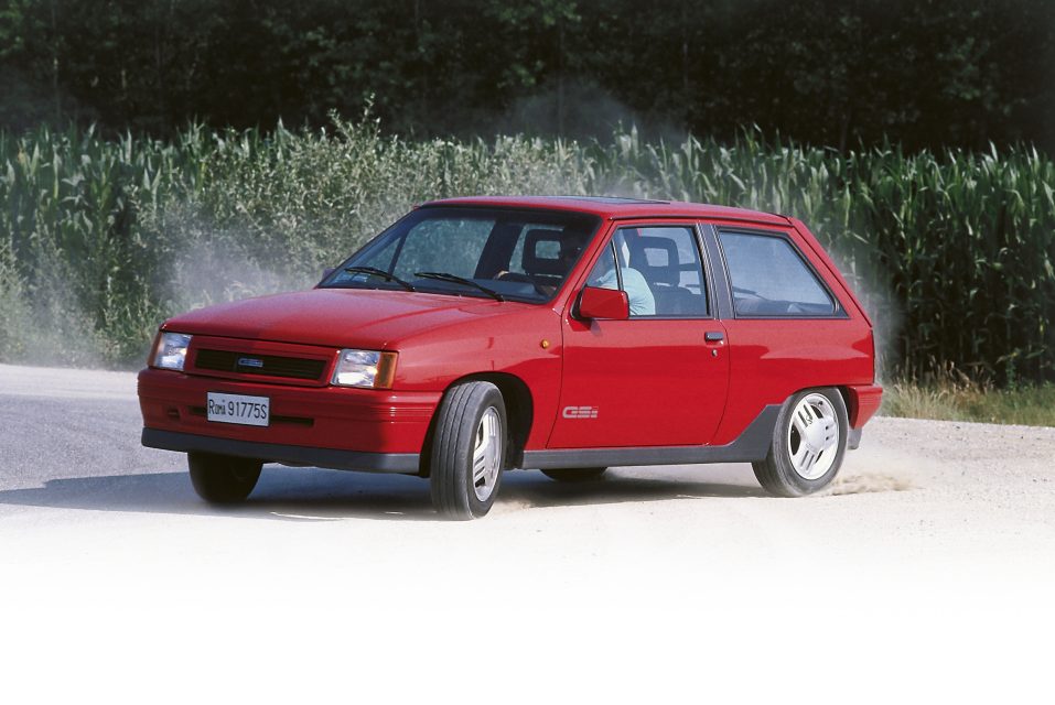 Piccole bombe tedesche: Opel Corsa GSi, esuberante, ma solida e razionale