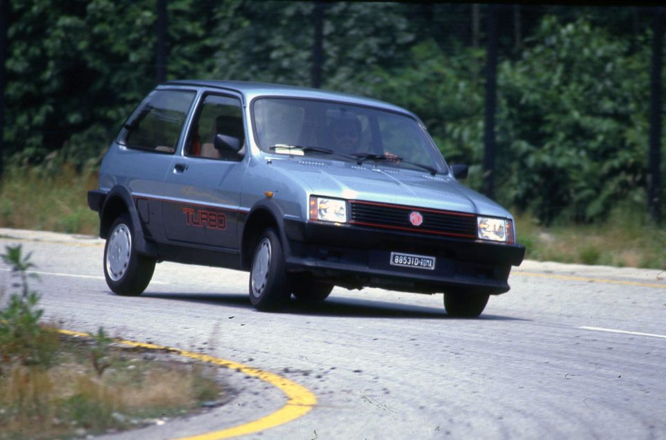 Piccole bombe inglesi: MG Metro Turbo