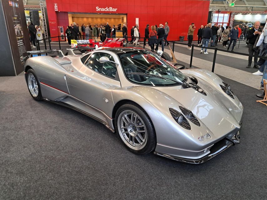 Motor Valley 1: Pagani incanta Bologna con una Zonda S tutta “nuova”