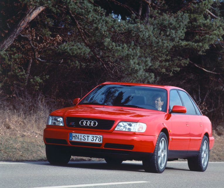 Audi S6 V8: il consolidamento della sportività