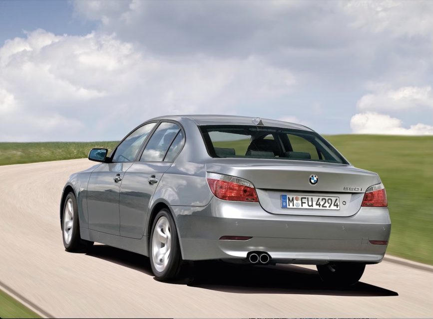 BMW 550i E60: tanta sostanza per un look anticonformista
