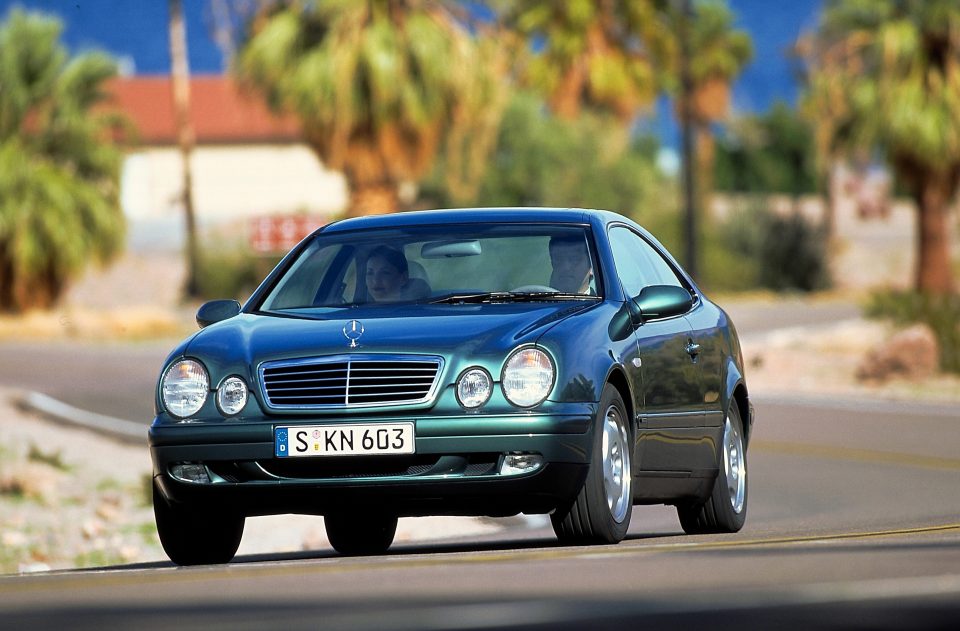 Mercedes-Benz CLK 320: lo stile degli anni 90
