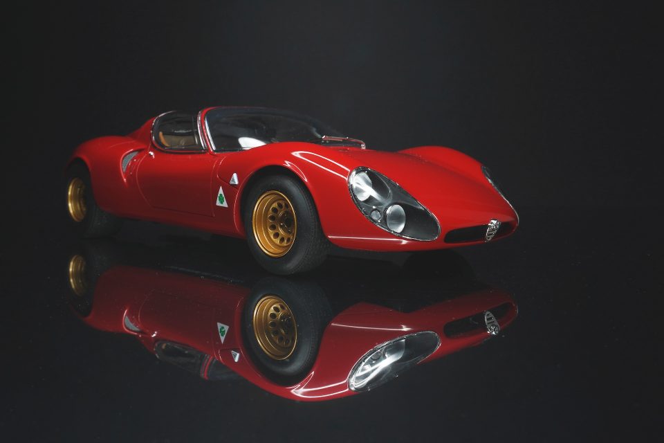 Alfa Romeo 33 Stradale, bellezza in vetrina