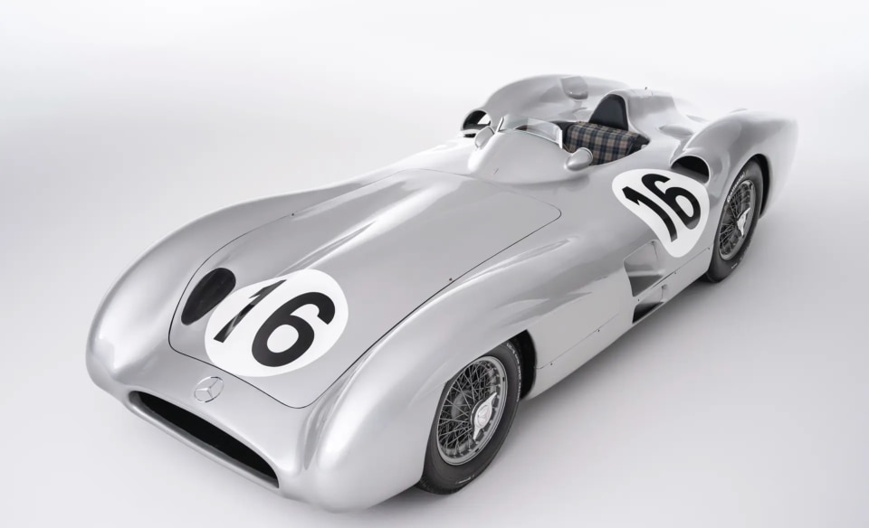 La Mercedes-Benz W196 R di Fangio venduta a oltre 51 milioni di euro