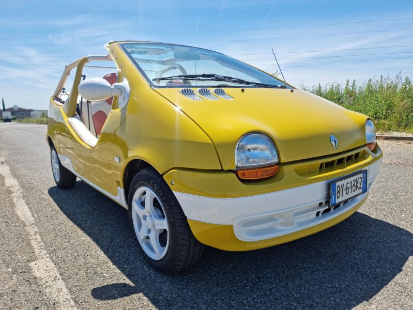 All’asta una Renault Twingo spiaggina
