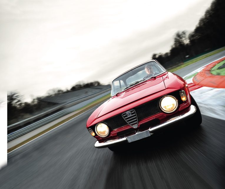 Alfa Romeo Giulia 1600 Sprint GTA, l’imbattibile alleggerita