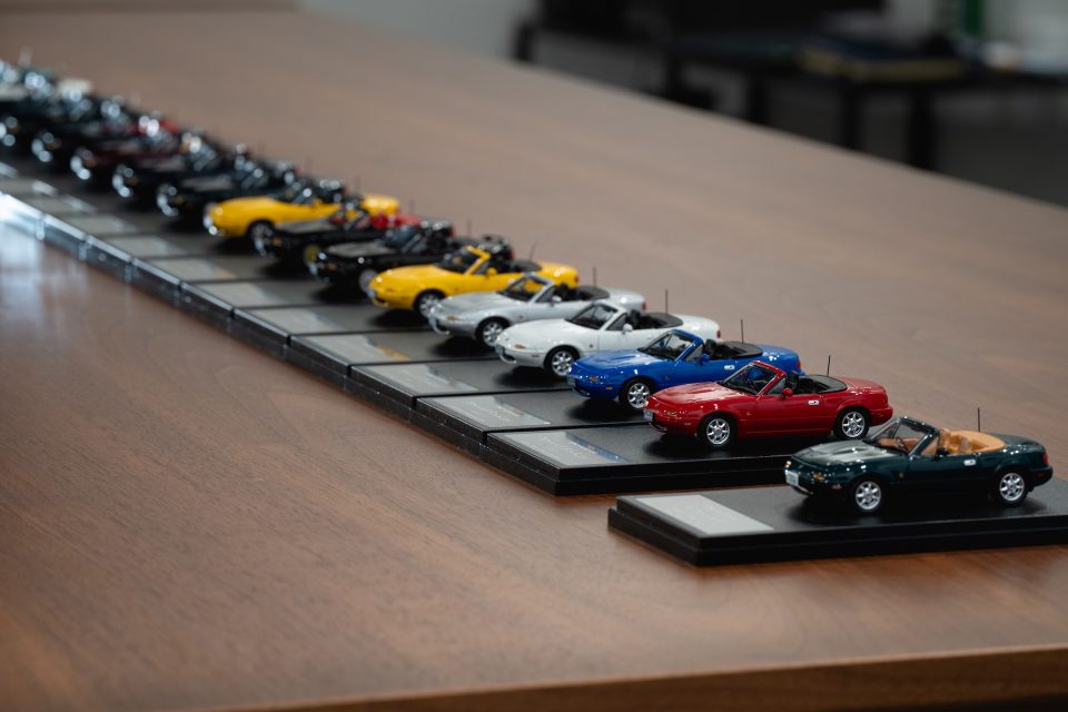 Il set di modellini della MX-5 prima serie