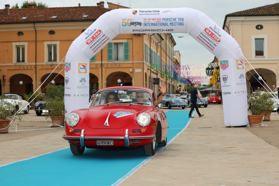 Grande festa in Romagna per il raduno di Porsche 356