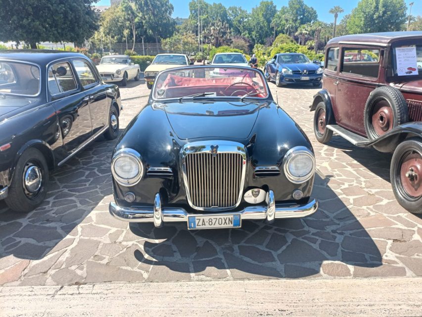 A Napoli medici e auto storiche