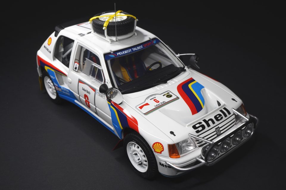 Peugeot 205 T16 Safari Rally: la Night Version