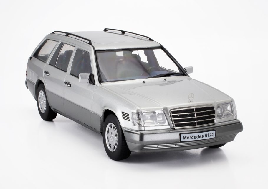 Mercedes E300 SW, la borghese di Stoccarda