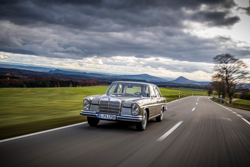 Mercedes-Benz W108/W109: 60 anni della “baby Grosser”