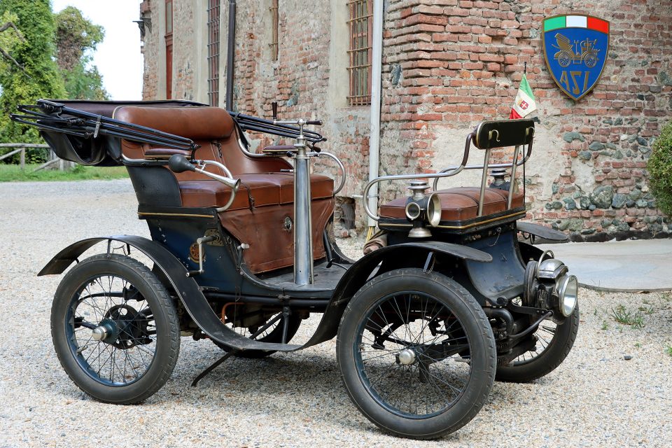 La De Dion-Bouton dell'Asi al via alla London to Brighton