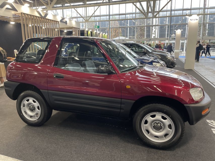 Auto e Moto d'Epoca 2025, tutte le serie della Toyota RAV4