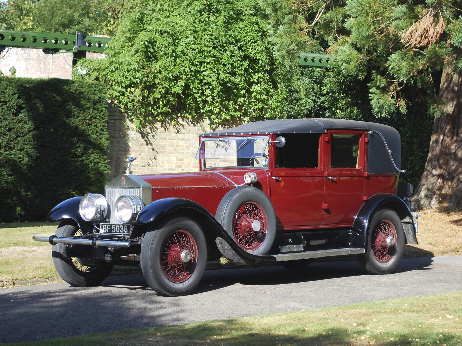 100 anni di Rolls-Royce Phantom: la ridefinizione del lusso