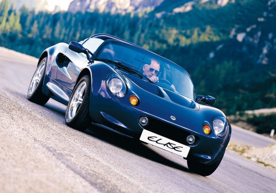 Lotus e i 30 anni della Elise a Milano AutoClassica