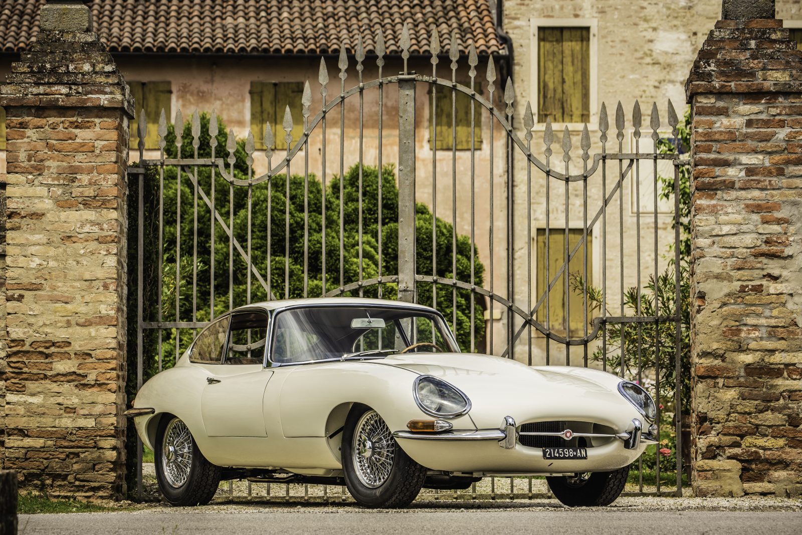 Ad Automotoretrò in mostra le icone della Jaguar