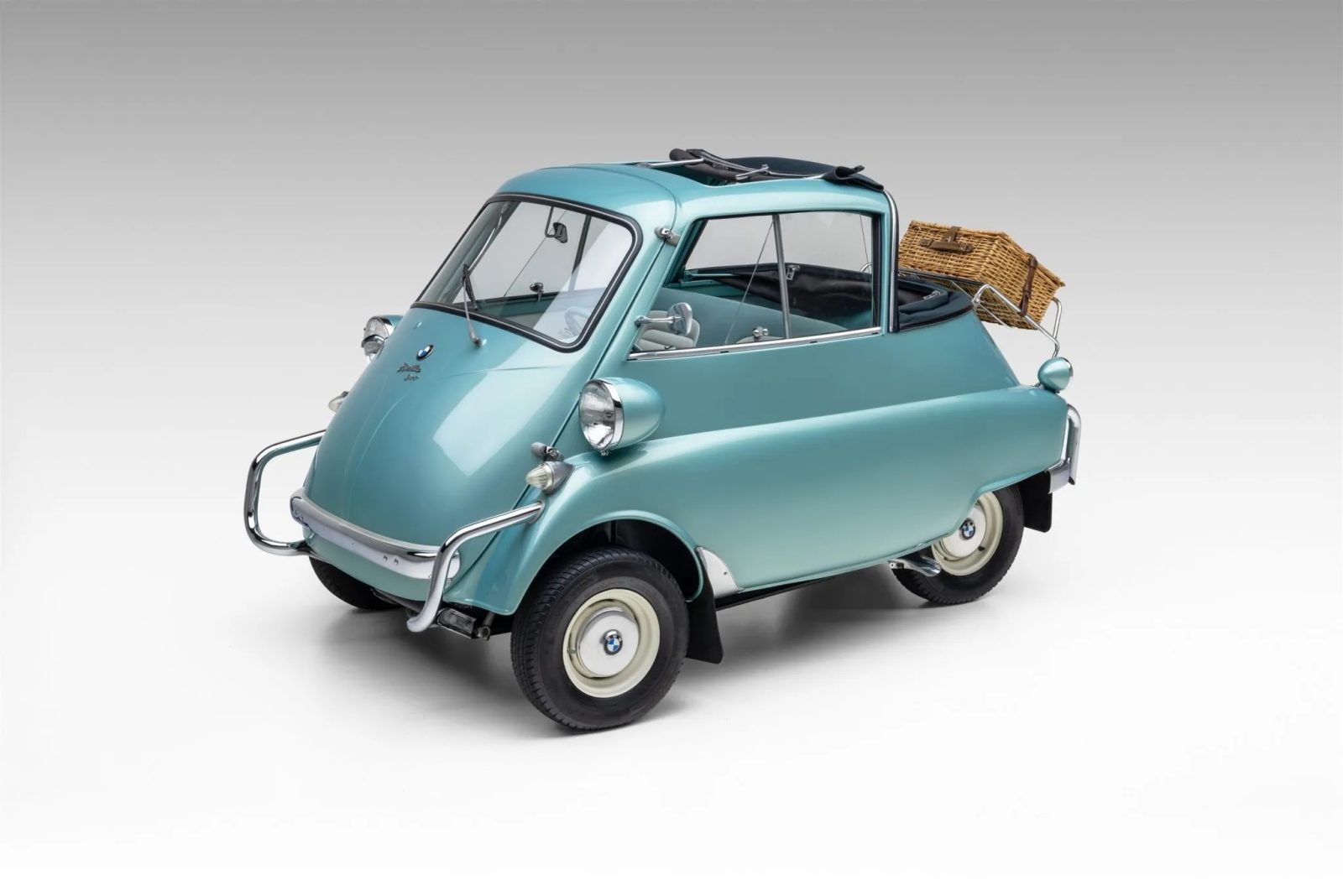 Auto curiose in vendita