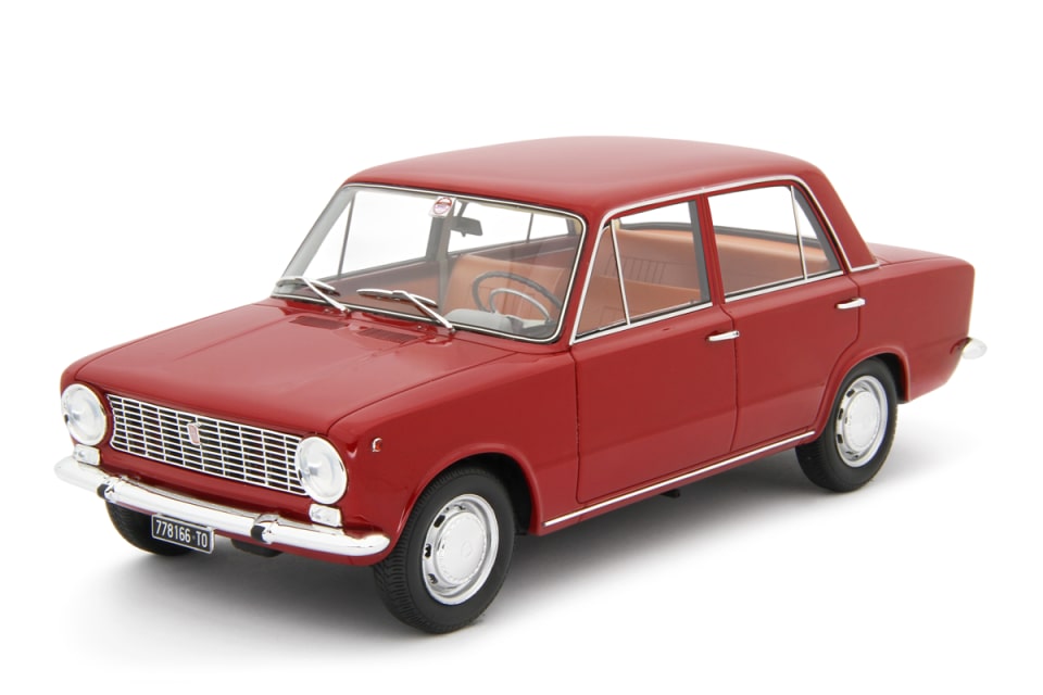 Tra cromature e nostalgia: Fiat 124