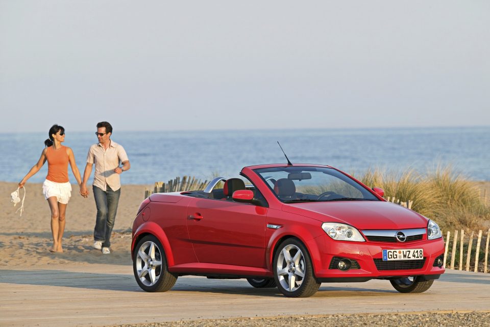 Anni 2000: piccole cabrio, vasti orizzonti