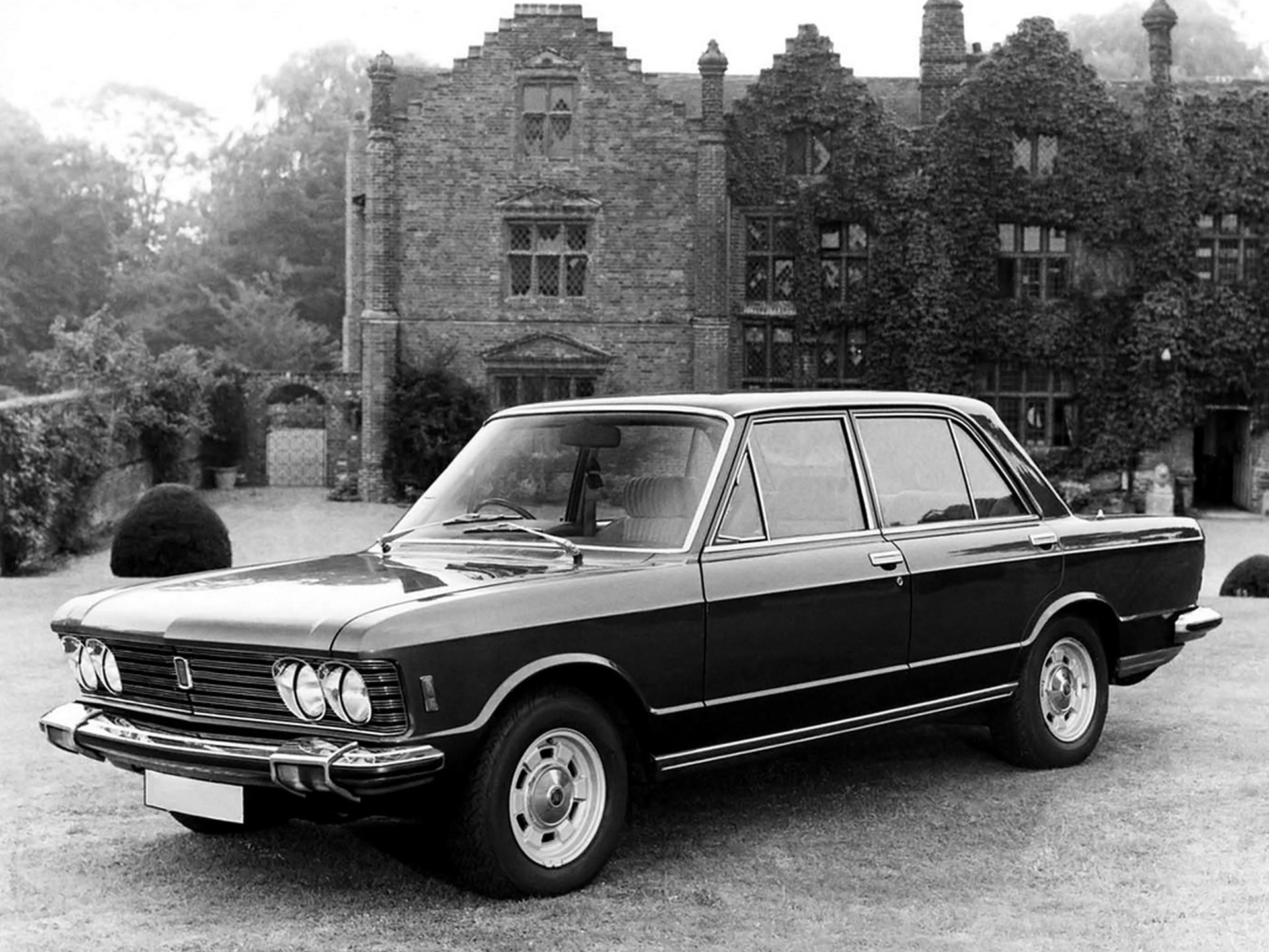 Fiat 130, i 50 anni di un'ammiraglia in abito da sera - Ruoteclassiche