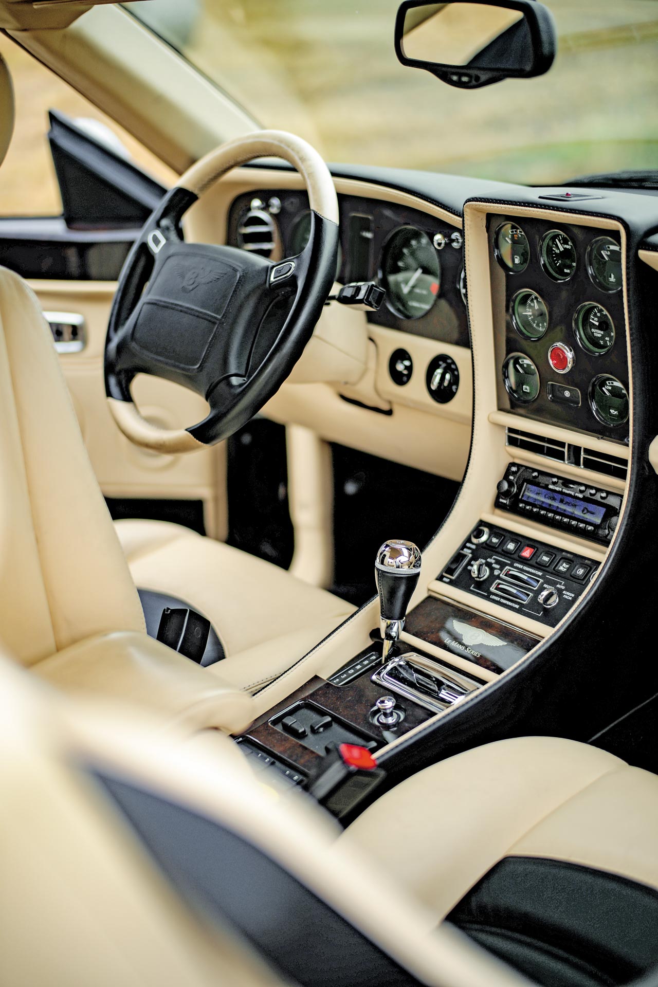 2019 fuori concorso bentley 4