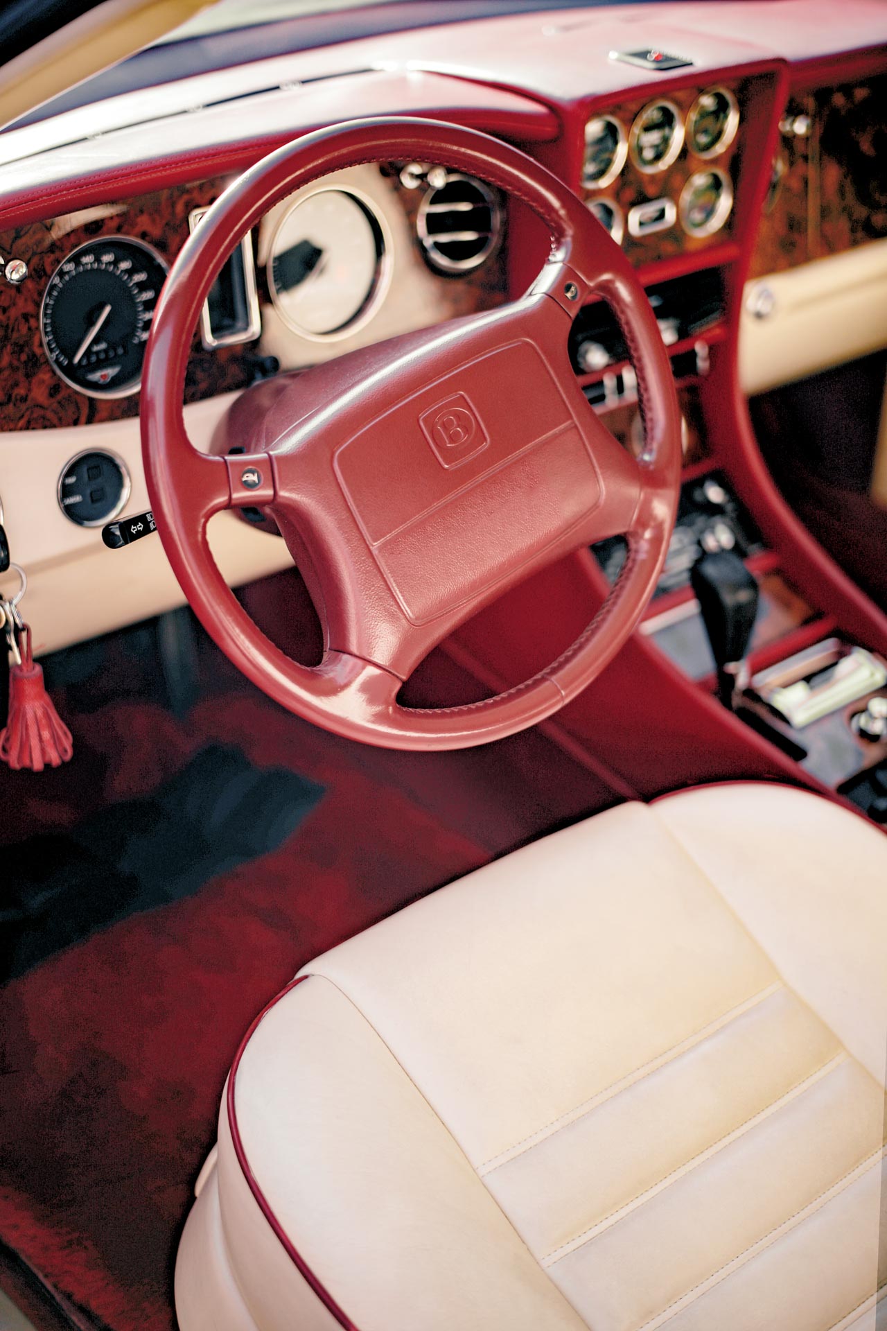 2019 fuori concorso bentley 66