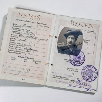 Passaporto di Mercedes Jellinek, archivio Mercedes-Benz Classic.