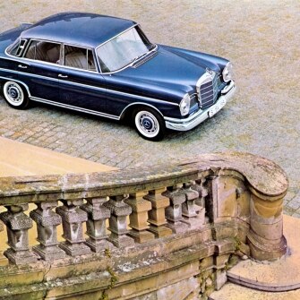 Mercedes-Benz W112 300SE "Heckflosse"