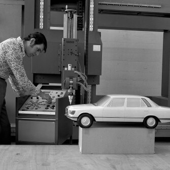 Mercedes-Benz  W116, sviluppo dello stile