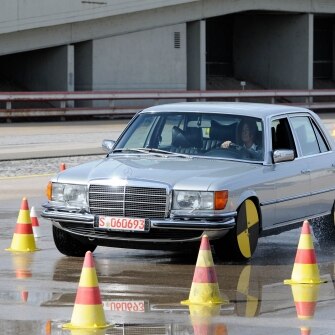 Mercedes-Benz W116, prima vettura a montare l'ABS (1978)