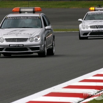 27.09.2007 Gotemba, Japan, Medical and safety car - Formula 1 World Championship, Rd 15, Japanese Grand Prix, Thursday - www.xpb.cc, EMail: info@xpb.cc - copy of publication required for printed pictures. Every used picture is fee-liable. © Copyright: Charniaux / xpb.cc