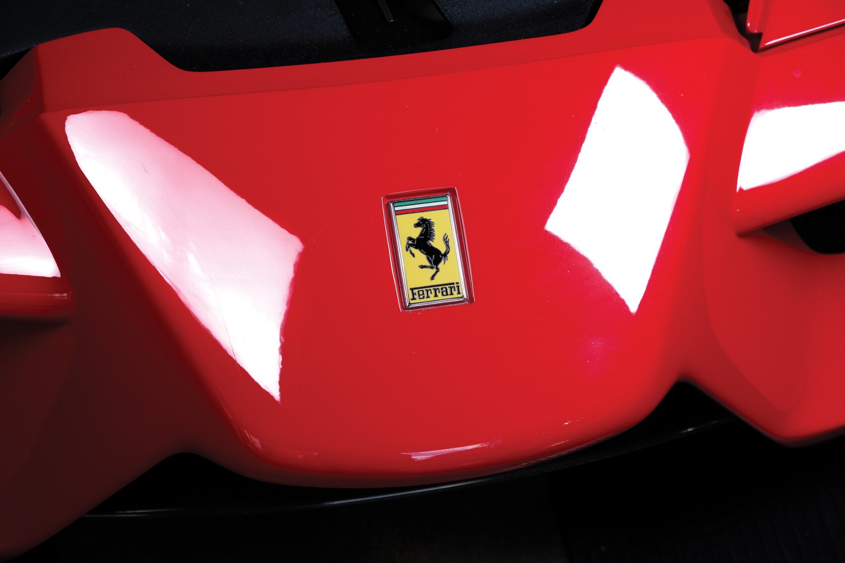 Aste: in vendita una Ferrari Enzo molto alla moda - Immagine #4