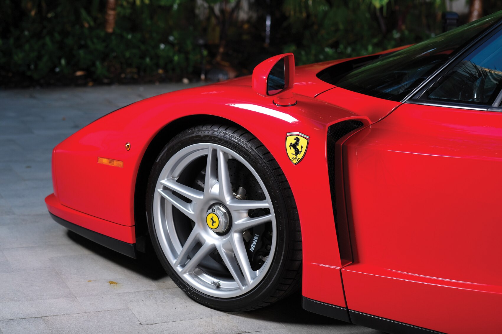Aste: in vendita una Ferrari Enzo molto alla moda - Immagine #5