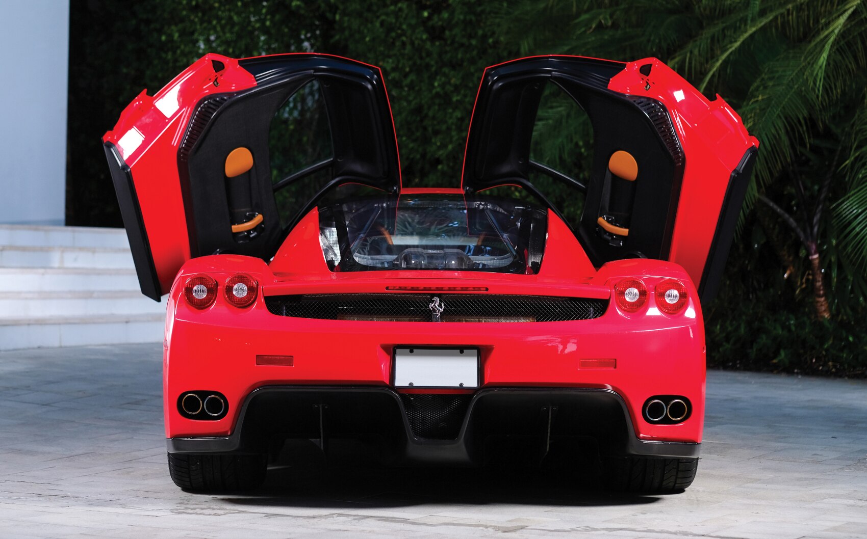 Aste: in vendita una Ferrari Enzo molto alla moda - Immagine #8