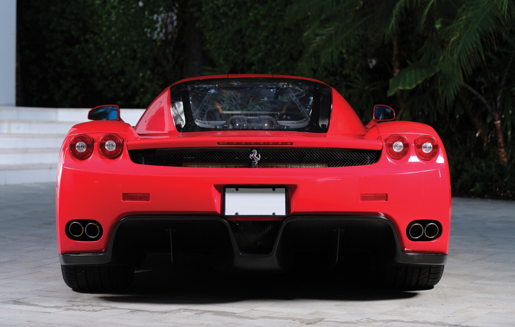 Aste: in vendita una Ferrari Enzo molto alla moda - Immagine #11
